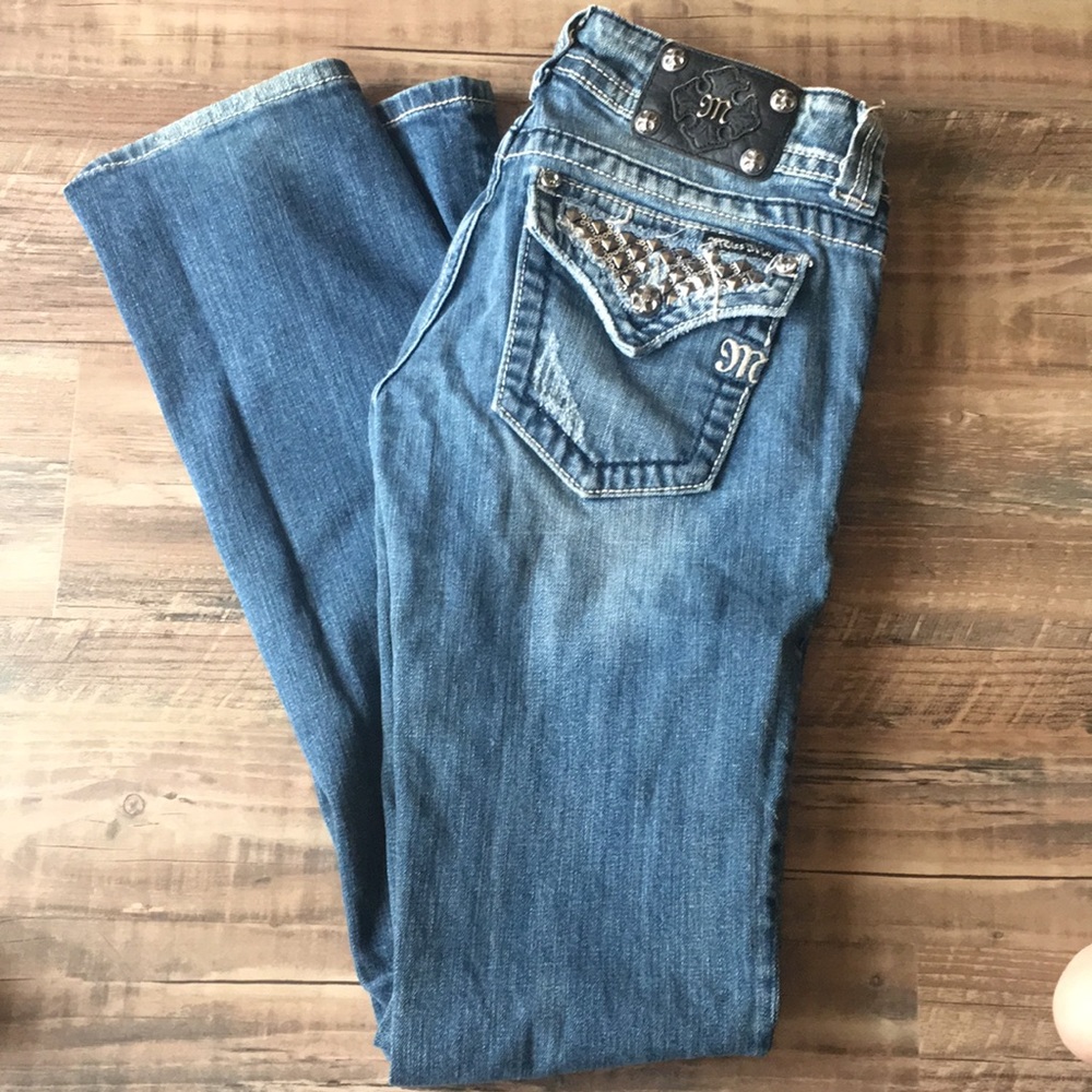 Miss Me studded rock star jeans! 28
